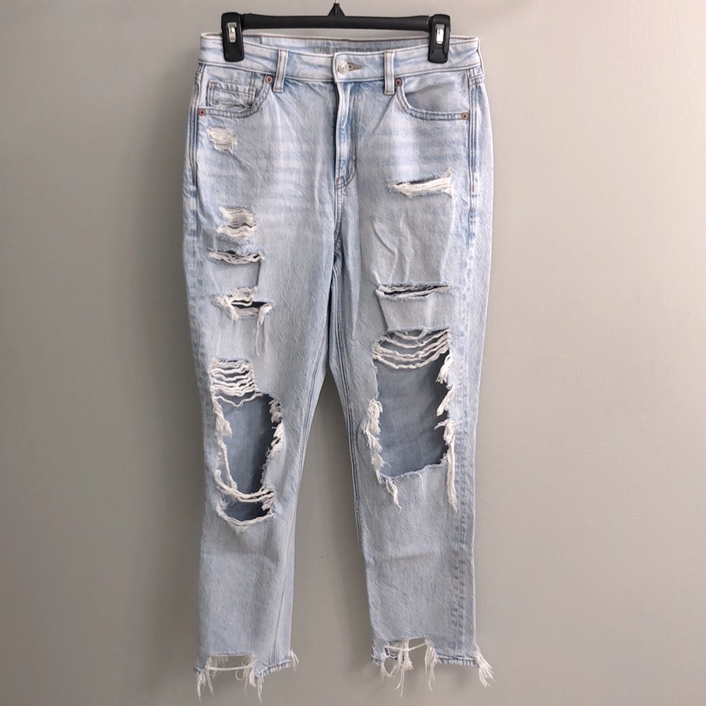 American Eagle Ripped Jeans